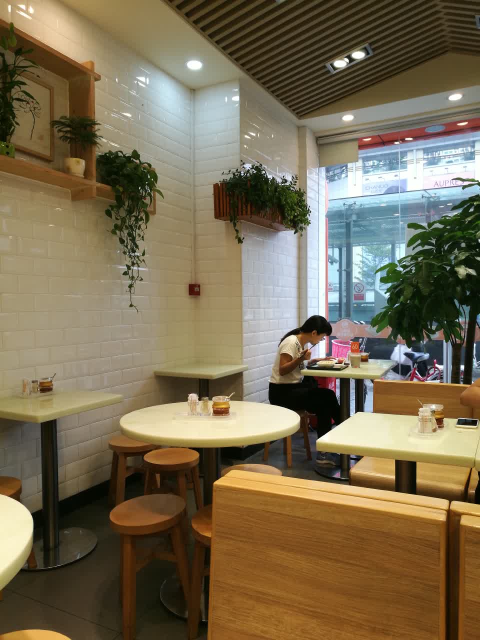 2022红荔村肠粉(翻身店)美食餐厅,还st不错,位置很好,翻身地.