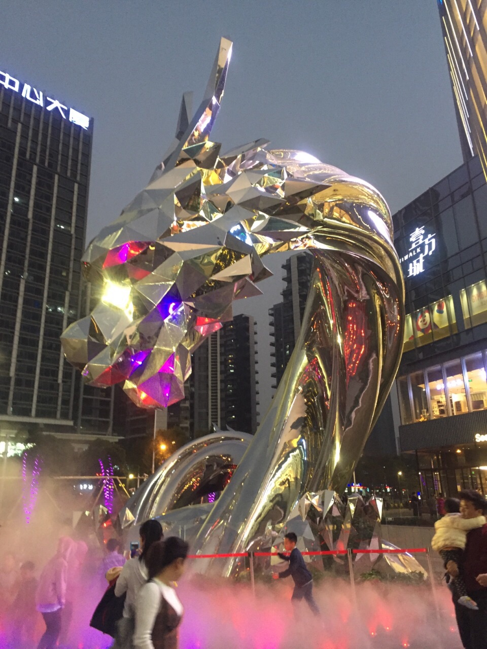 【携程攻略】深圳壹方城购物中心购物,元旦之夜,来到了位于深圳宝安