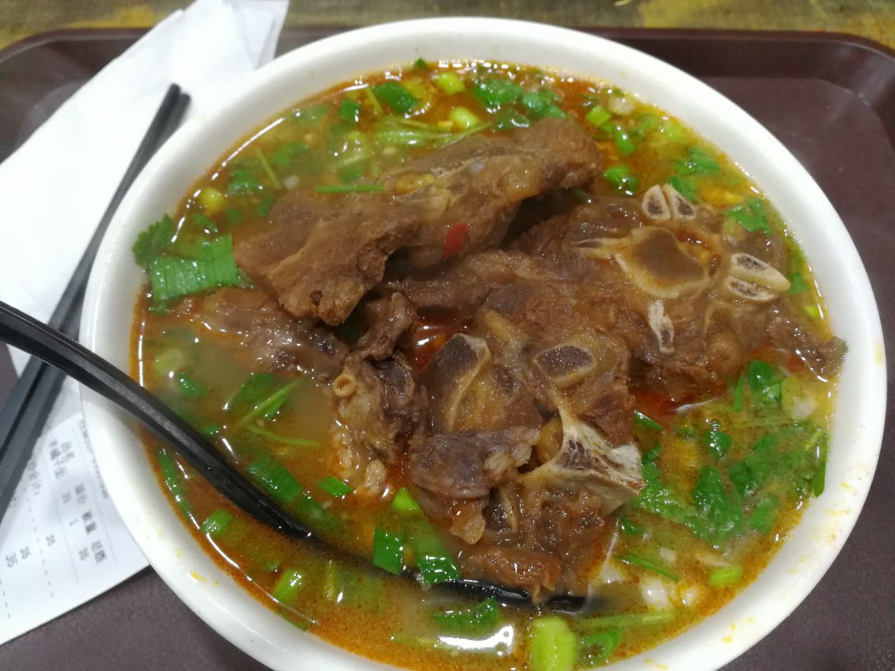 正宗的羊肉汤羊蝎子面很好吃饼泡面汤后味道更佳饭点经常需要等位置