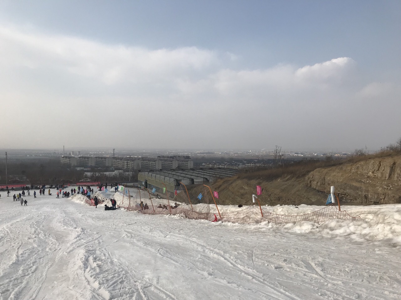 梓潼山滑雪场图片