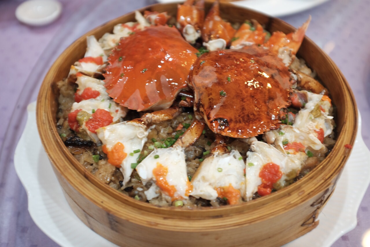 红花膏米蟹螃蟹的美味不需要更多的赘述了在这里要强烈的给底下的糯米