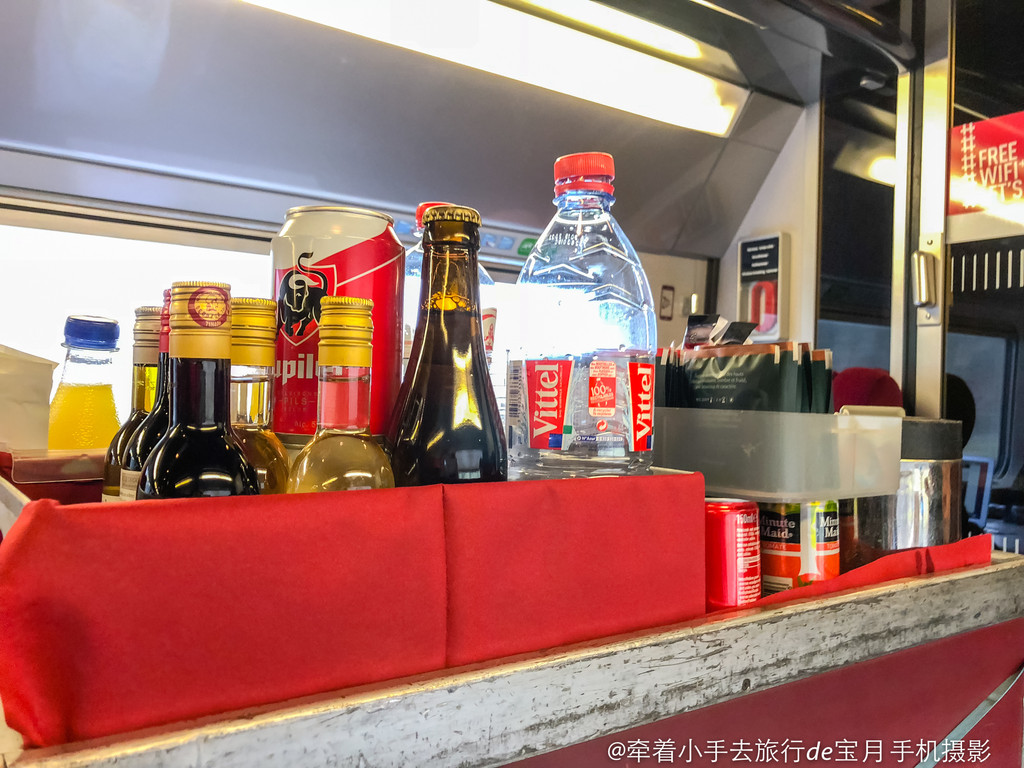 坐高铁可以带白酒么『坐高铁可以带白酒么坐高铁能带白酒么』