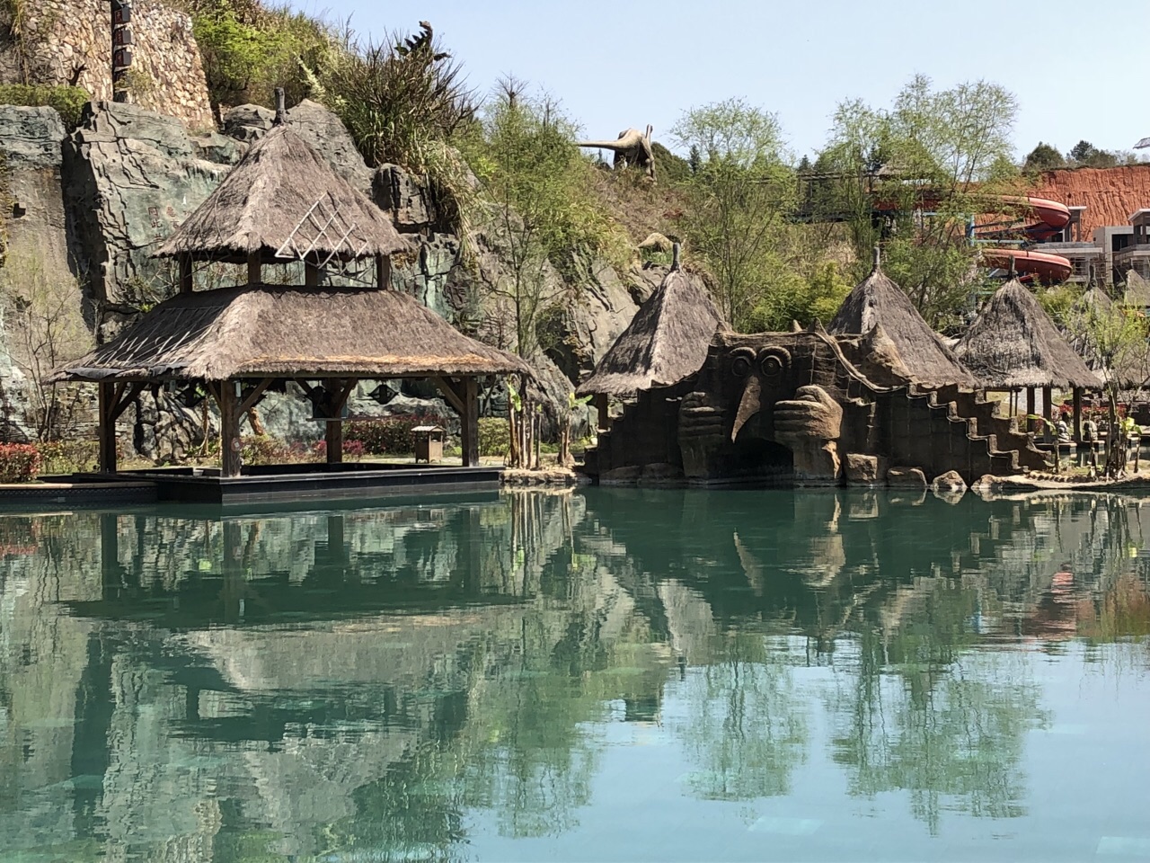 天芳悦潭生态旅游风景区
