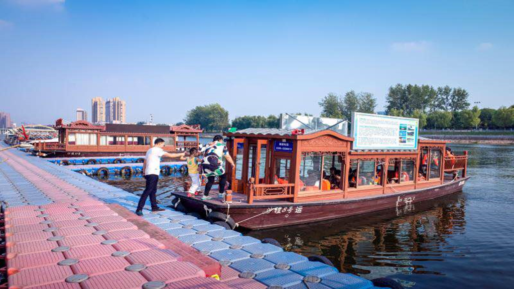 1-Day Luohe Tour: Natural Scenery of Shali River, Rare Birds at Shenzhou Bird Garden