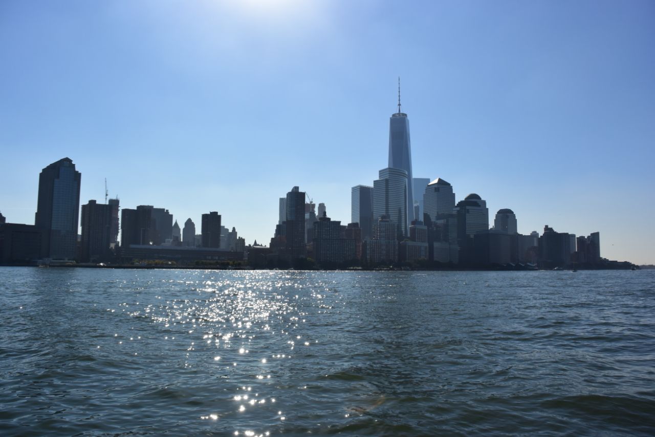 纽约市中心曼哈顿天际线鸟瞰图，自由塔照片摄影图片_ID:149096926-Veer图库