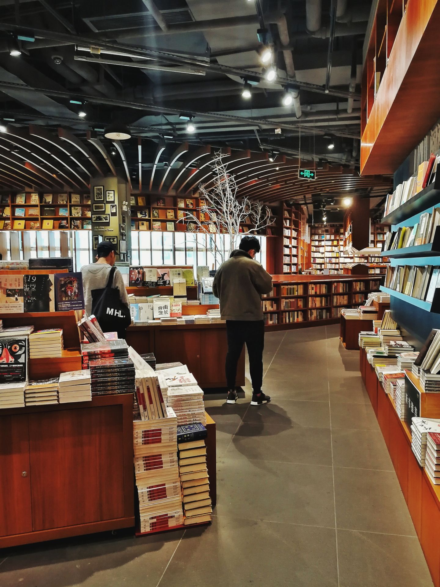 【携程攻略】珠海阅潮书店(珠海大道)购物,阅潮书店,珠海极具代表性的