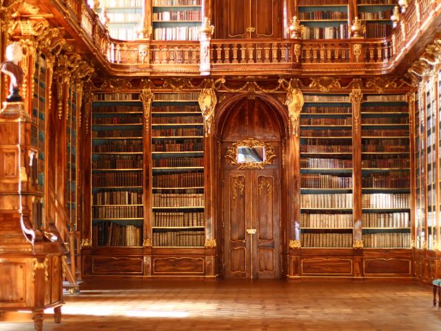 斯特拉霍夫修道院图书馆