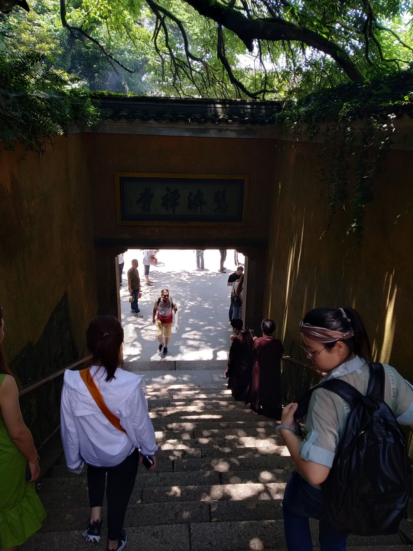 普陀山慧济寺攻略,普陀山慧济寺门票/游玩攻略/地址/图片/门票价格