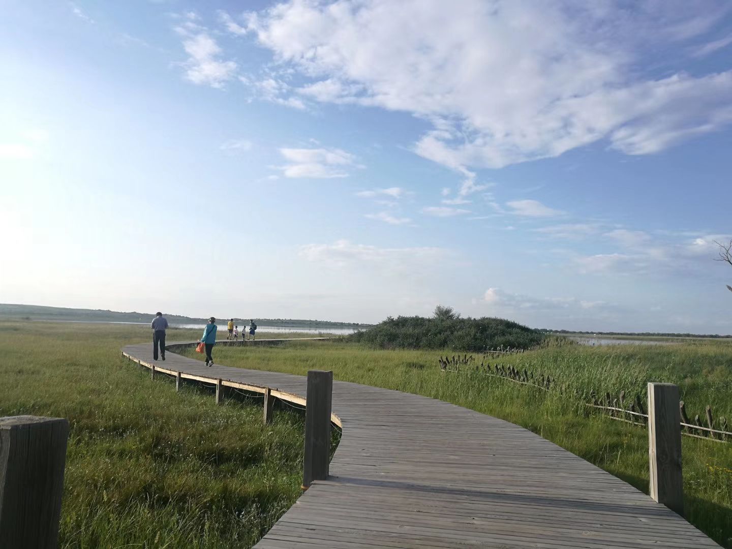 【携程攻略】正蓝旗上都湖景点,从正蓝旗过去,快到上都湖的路边有个