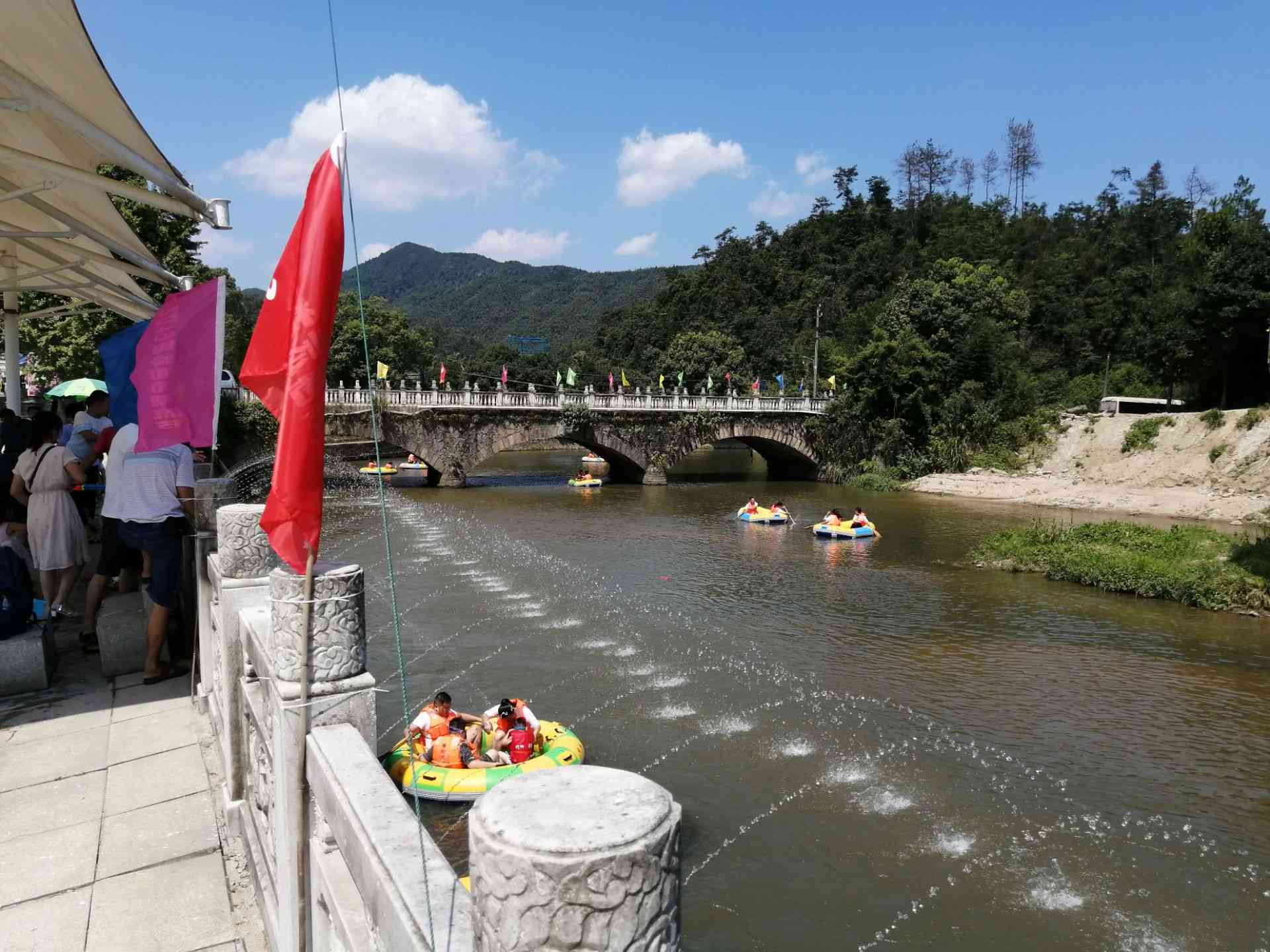 南昌梅岭漂流好玩吗,南昌梅岭漂流景点怎么样_点评_评价【携程攻略】