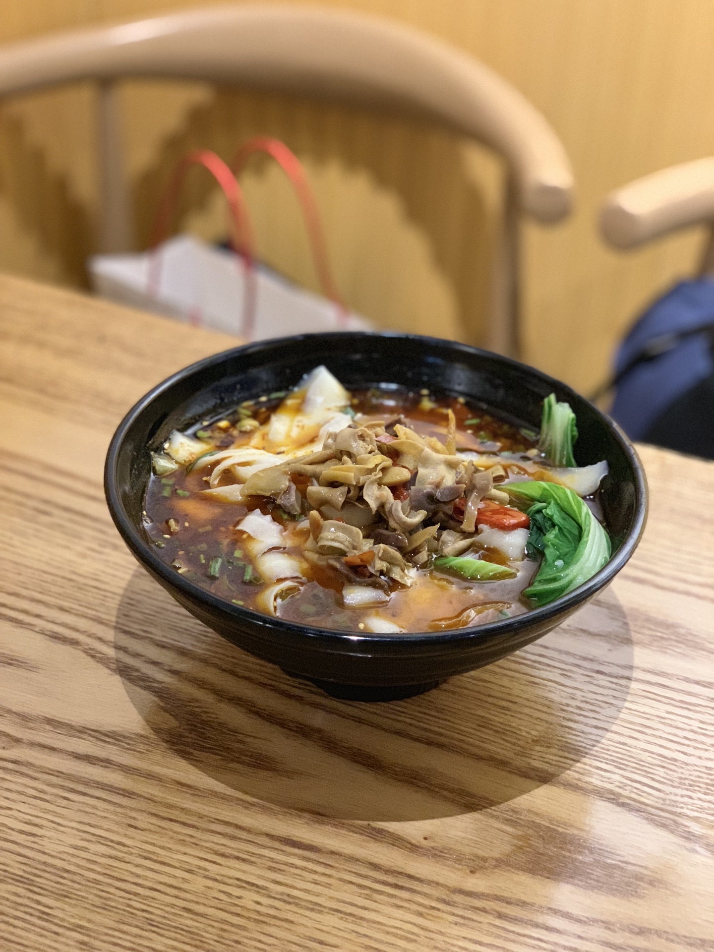 2022特色鸡杂刀削面美食餐厅,不过不得不说这边吃的不少啊.