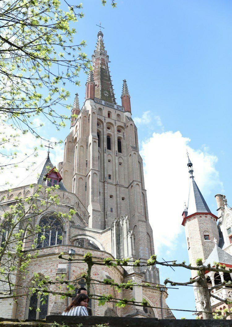 布鲁日圣母教堂