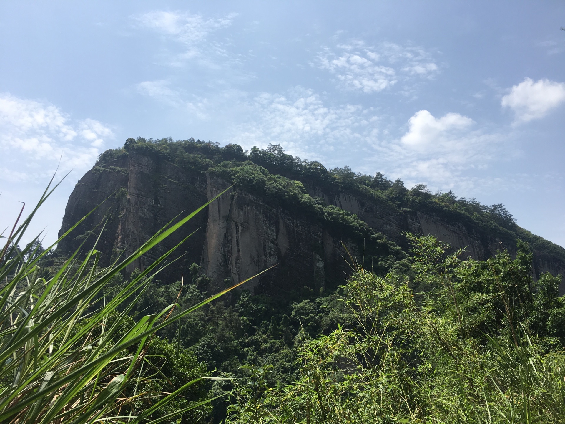 永安桃源洞是三明比較有名的旅遊風景區,因景區中的桃花澗而得名,但也