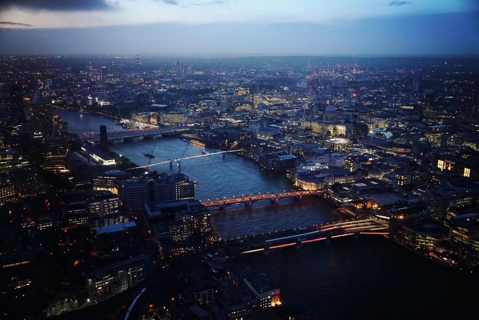夜，伦敦|摄影|环境/建筑|安一然Roger - 原创作品 - 站酷 (ZCOOL)