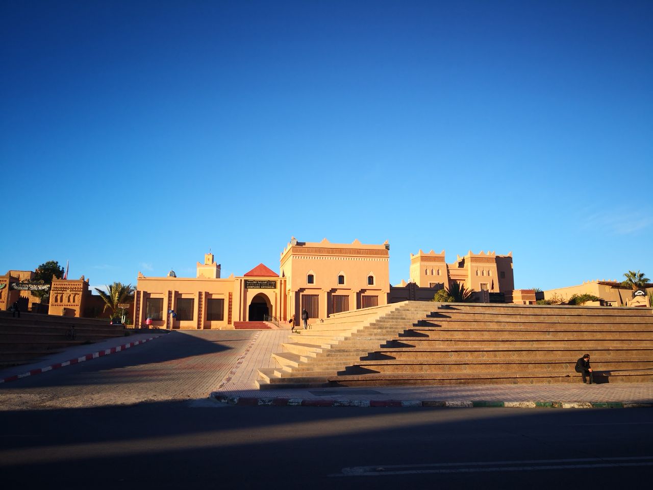 瓦尔扎扎特城堡