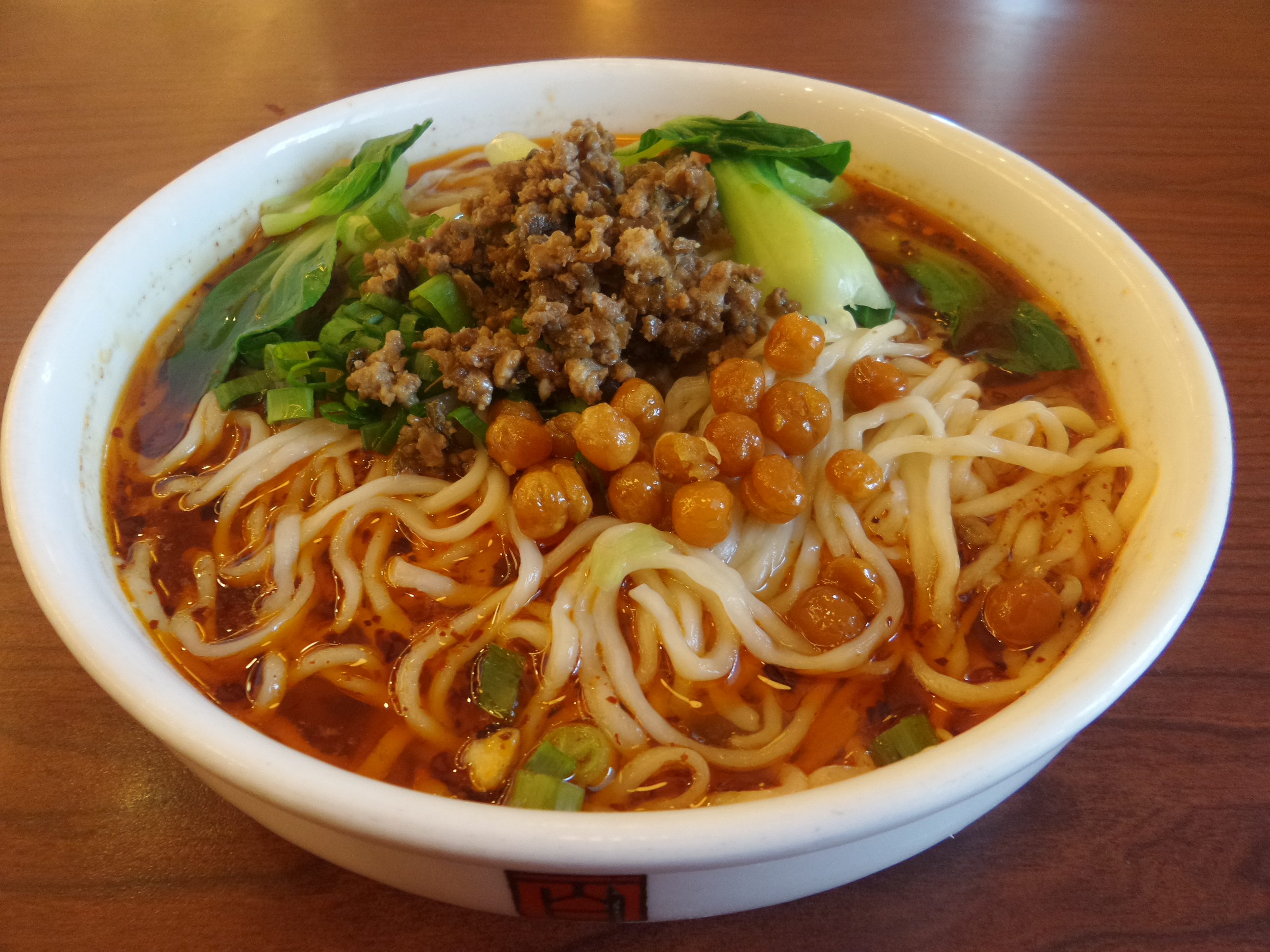 豌杂面外加一份南瓜饼味道还是熟悉的老味道吃完饭后继续逛总体来说很