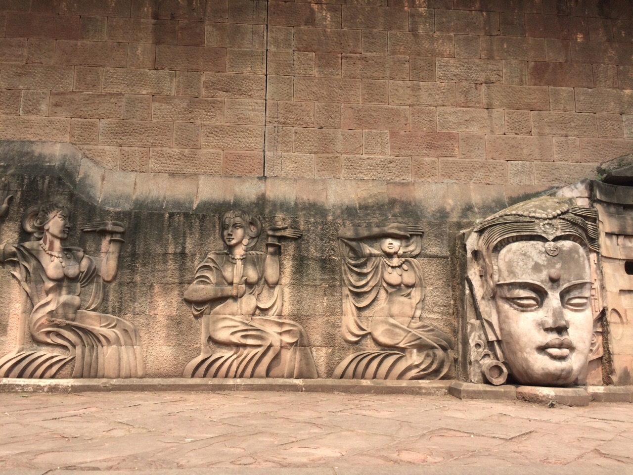 德阳石刻艺术墙好玩吗,德阳石刻艺术墙景点怎么样_点评_评价【携程