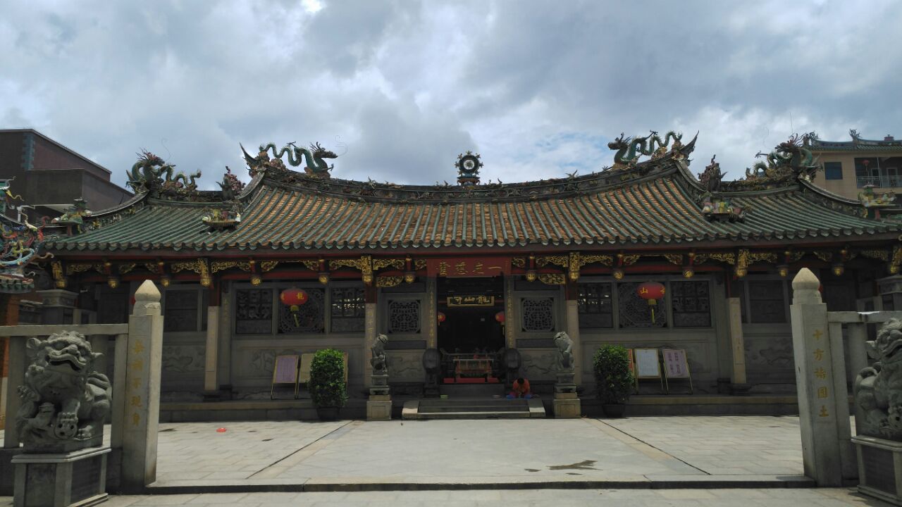 义乌龙山寺图片