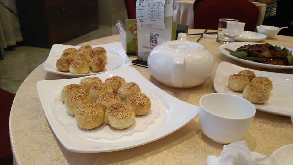 鸿宴饭庄(南湖店)