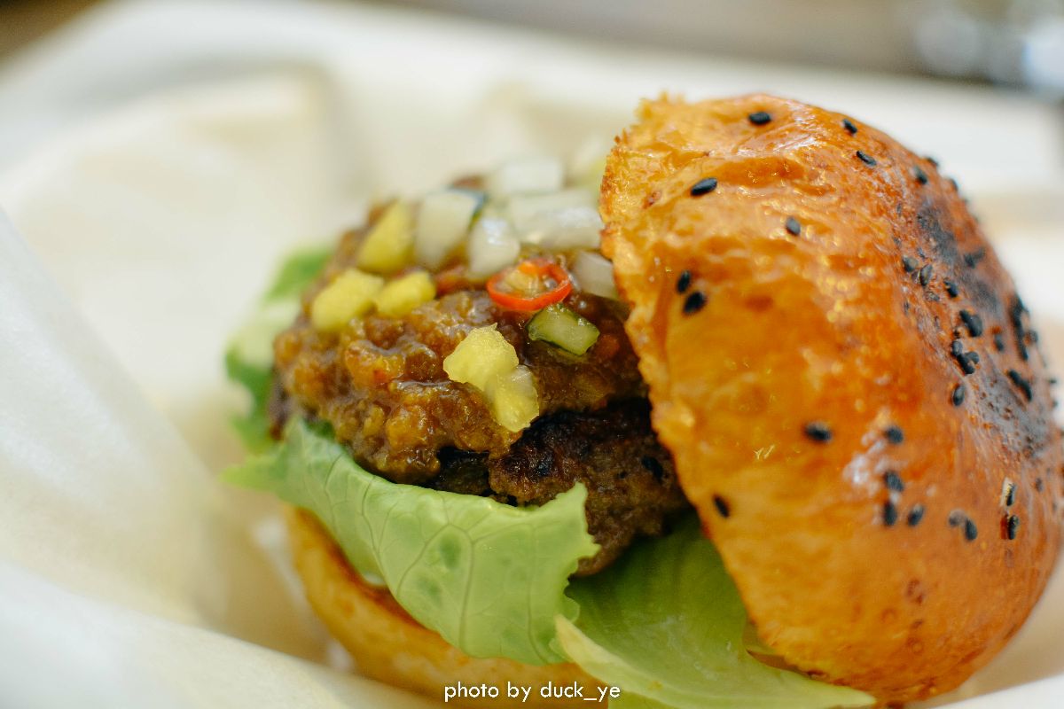 2023the meat shop西餐厅美食餐厅,沙爹牛肉汉堡,沙爹的口感正.