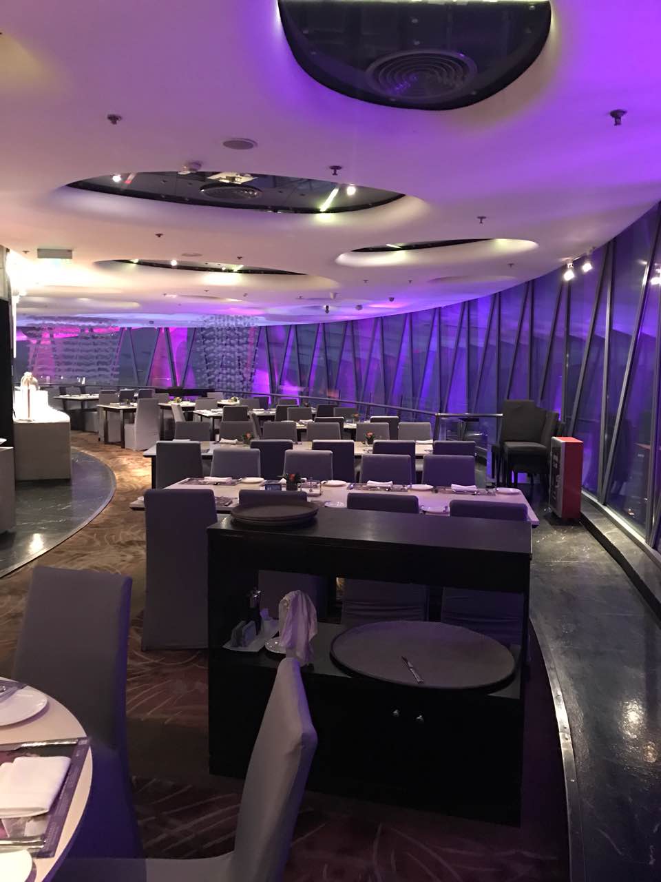 广州塔璇玑地中海自助旋转餐厅