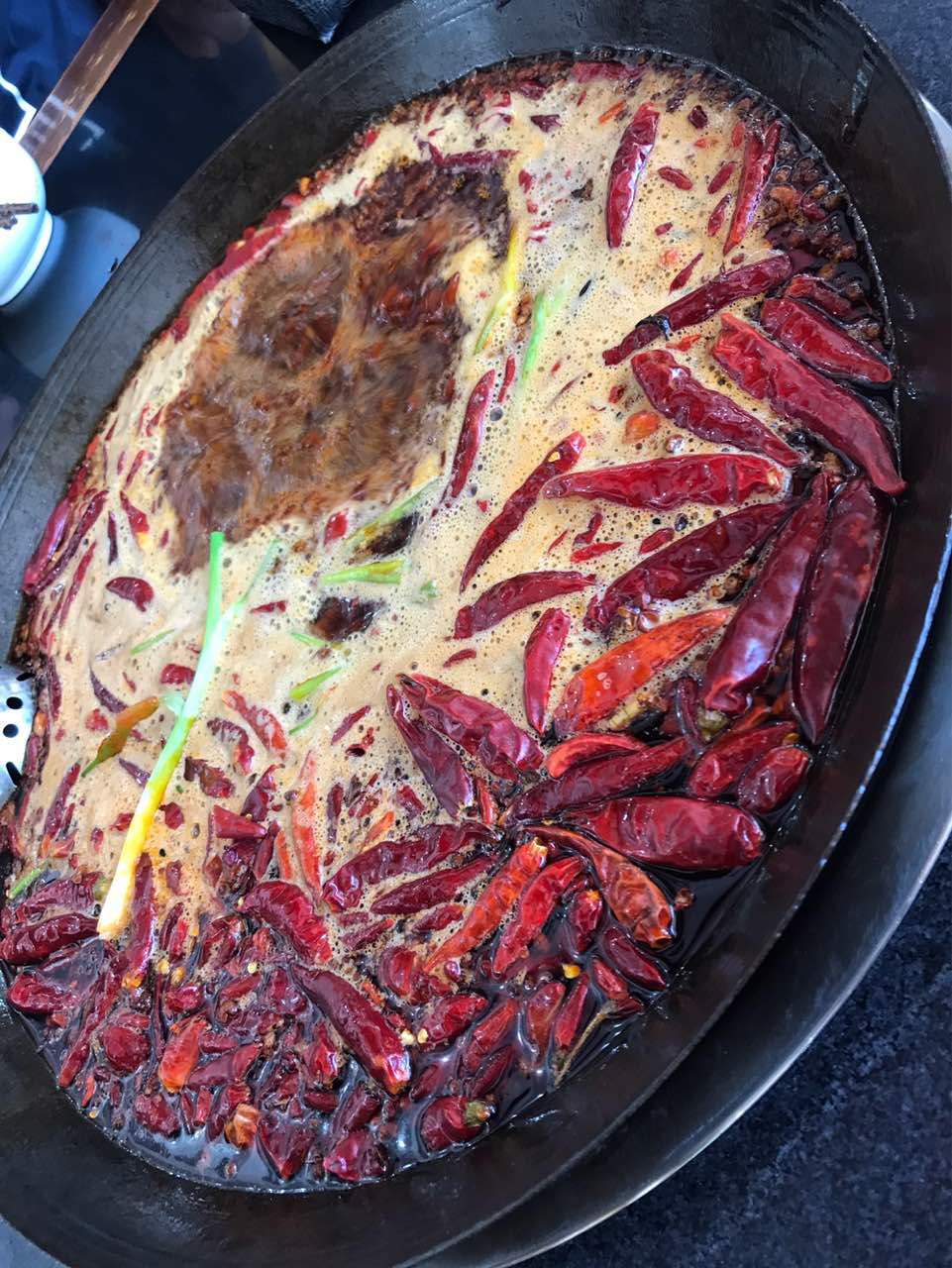 沈家洪城土货火锅(杨家坪直营店)