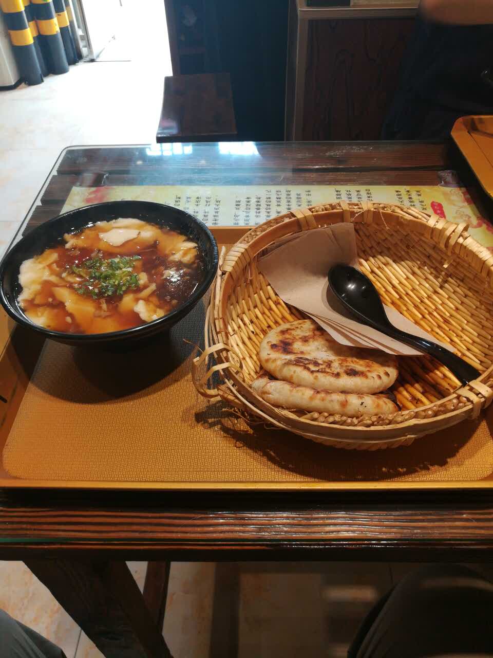 久来久香城隍庙肉火烧