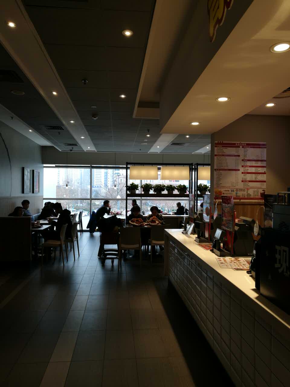 肯德基(佳世客店)