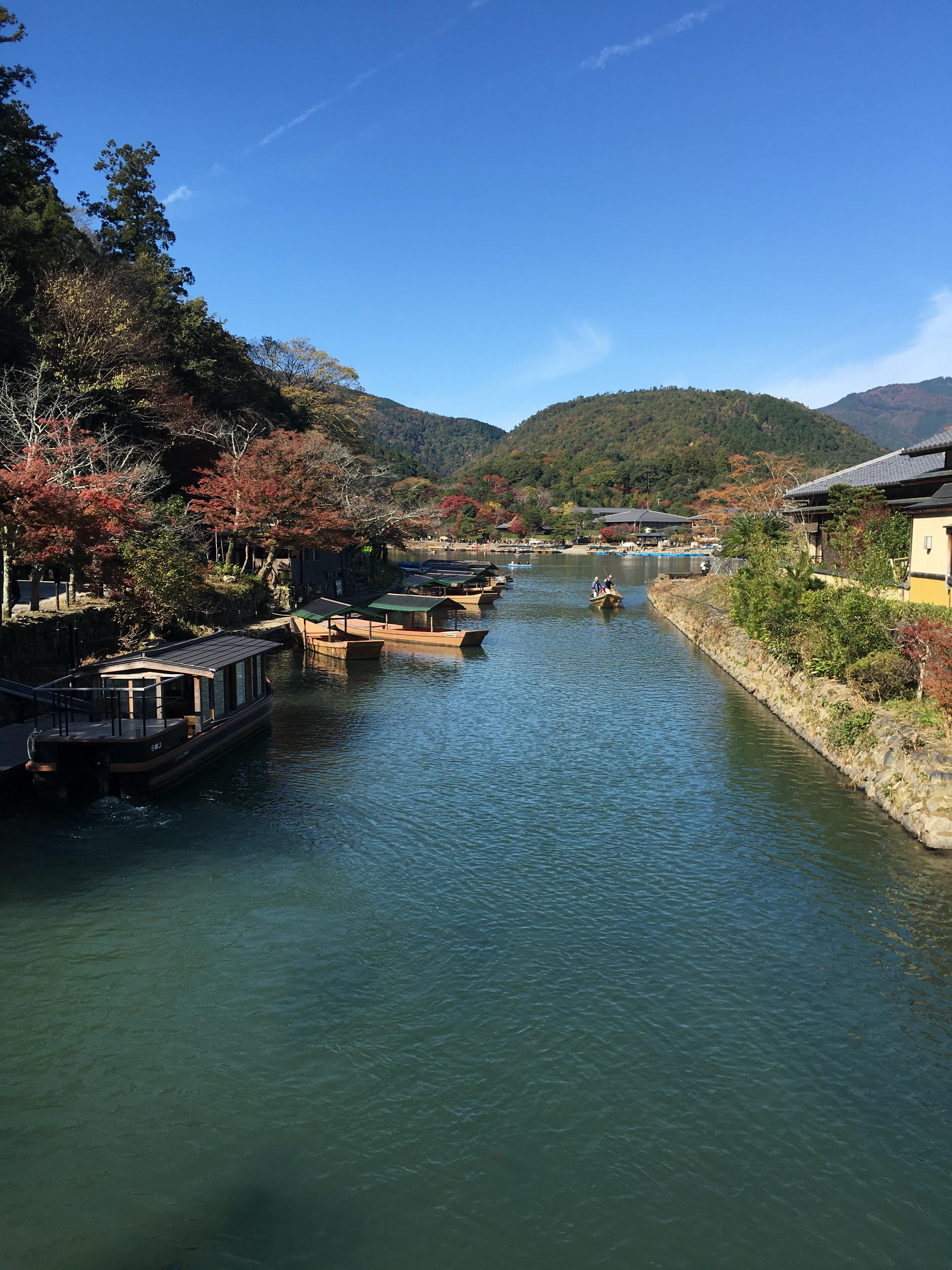 嵐山是一個大景點,裡面有好多小景點,因為和父母一起去還有時間關係