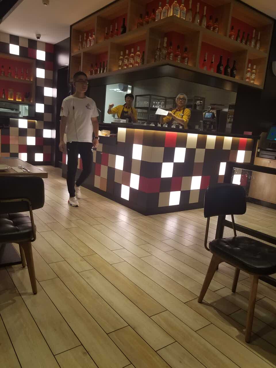 必胜客(兴华店)