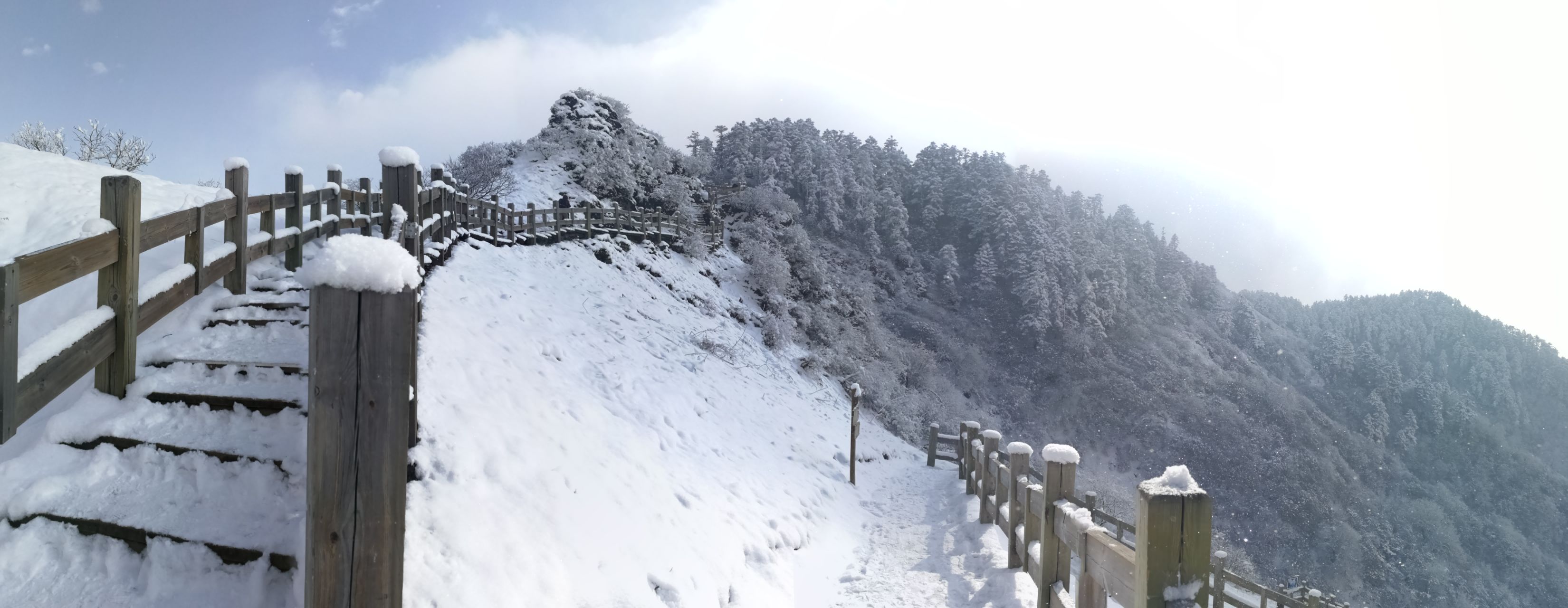 西嶺雪山