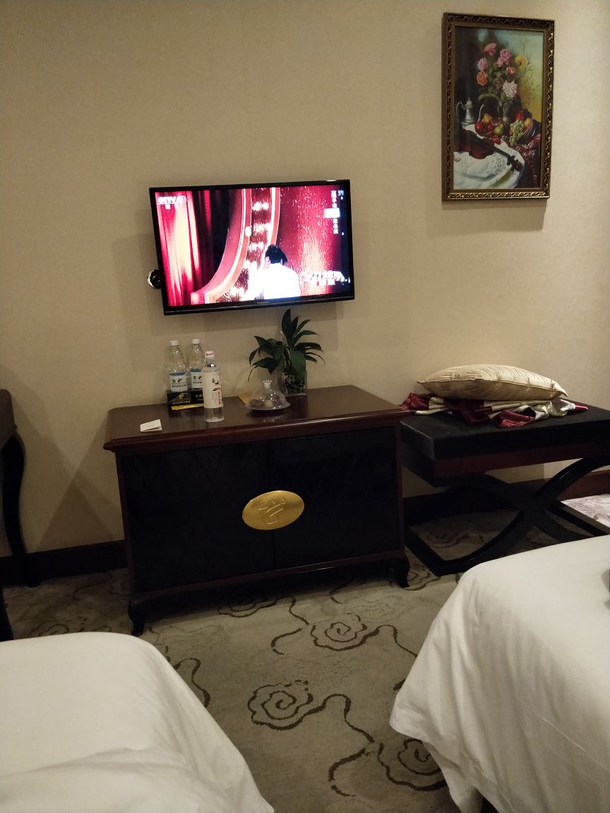 2021皓天国泰大饭店-品茗美食餐厅,原本是没打算住这家宾馆,不.