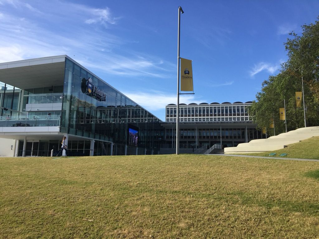 2023flinders university游玩攻略,整个校园非常的漂亮,一排排.