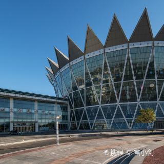 文化艺术中心 展馆展览 美术馆 距景点644m