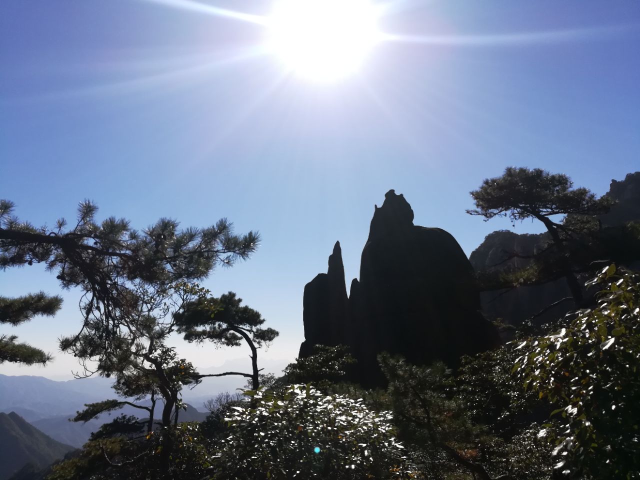 三清山蒲牢鸣天图片