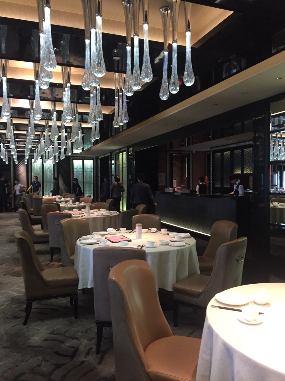 【携程美食林】上海御宝轩(益丰61外滩源店)餐馆,表妹做东,提前几周