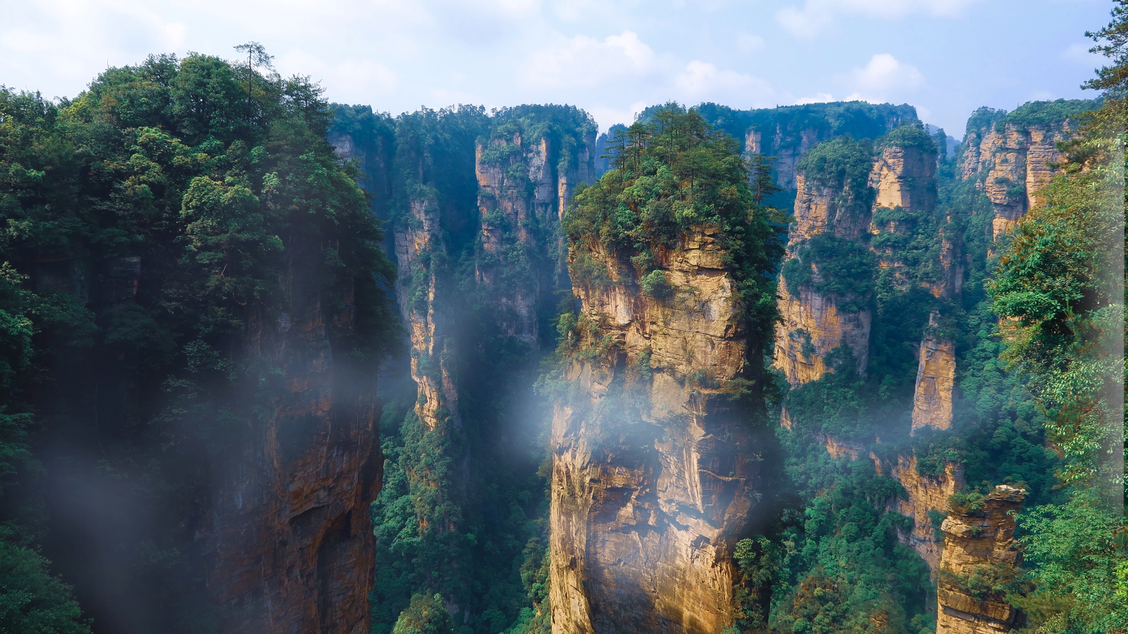 天门山能不能上下山都选择坐索道的.