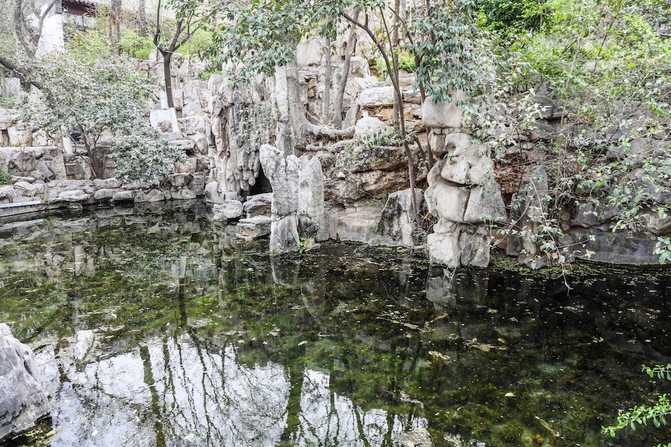 2-Day Jinan Tour: Daming Lake and Baotu Spring, Qianfo Mountain and Shandong Museum