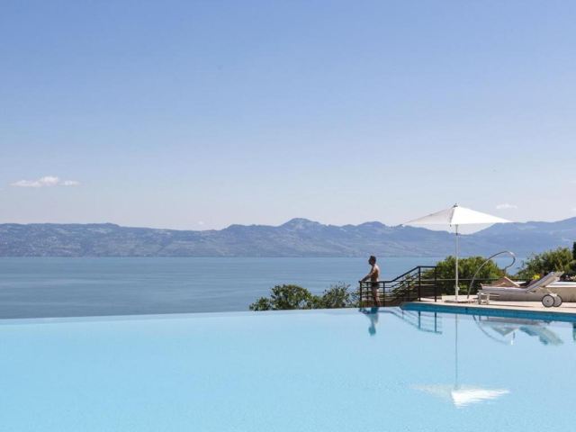 埃维昂温泉浴室