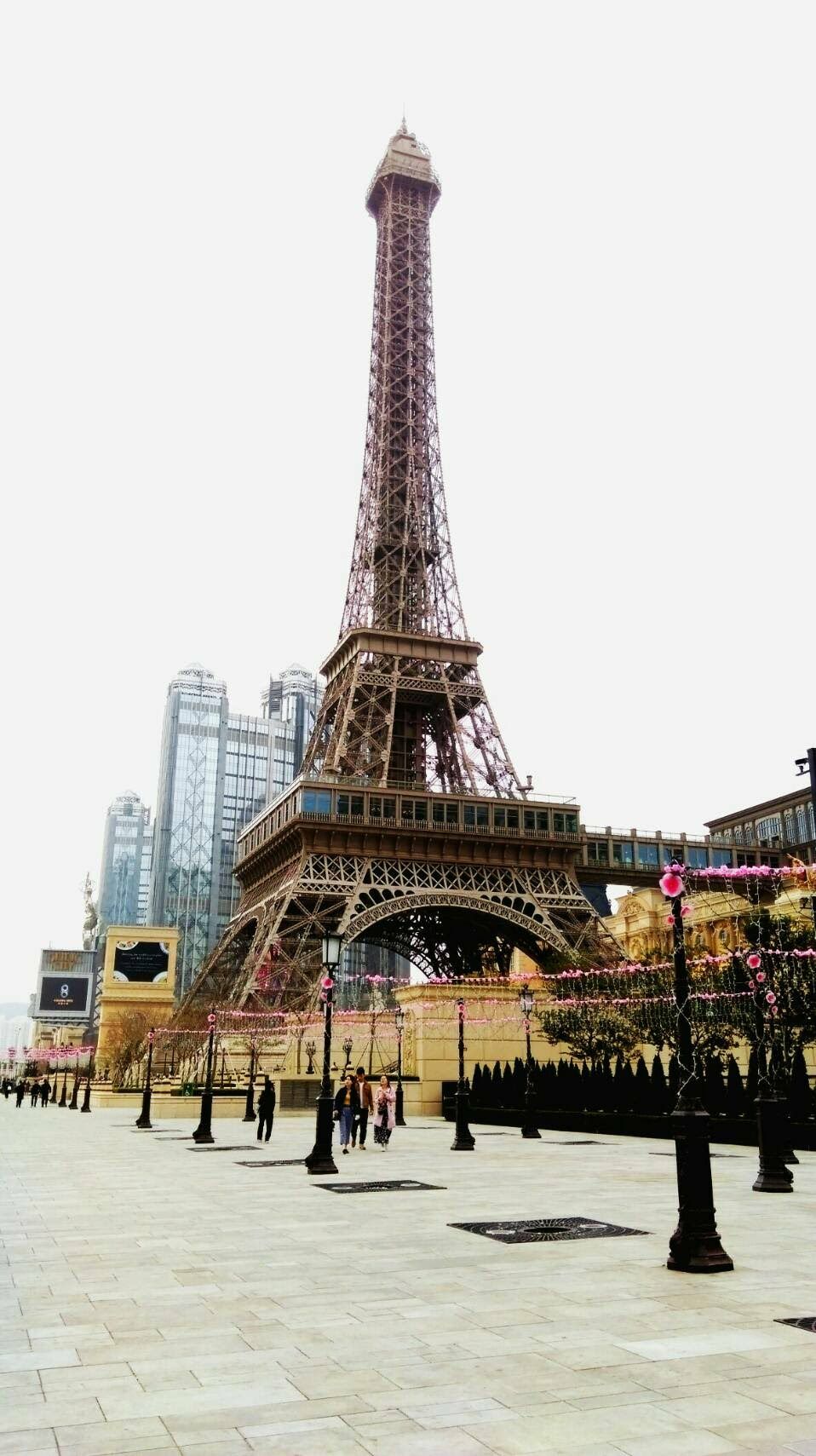 澳门巴黎铁塔高度图片