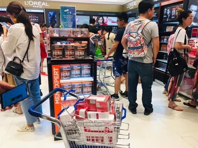 10041700000112vy52FE7_R_1024_10000_Q90.jpg?proc=autoorient