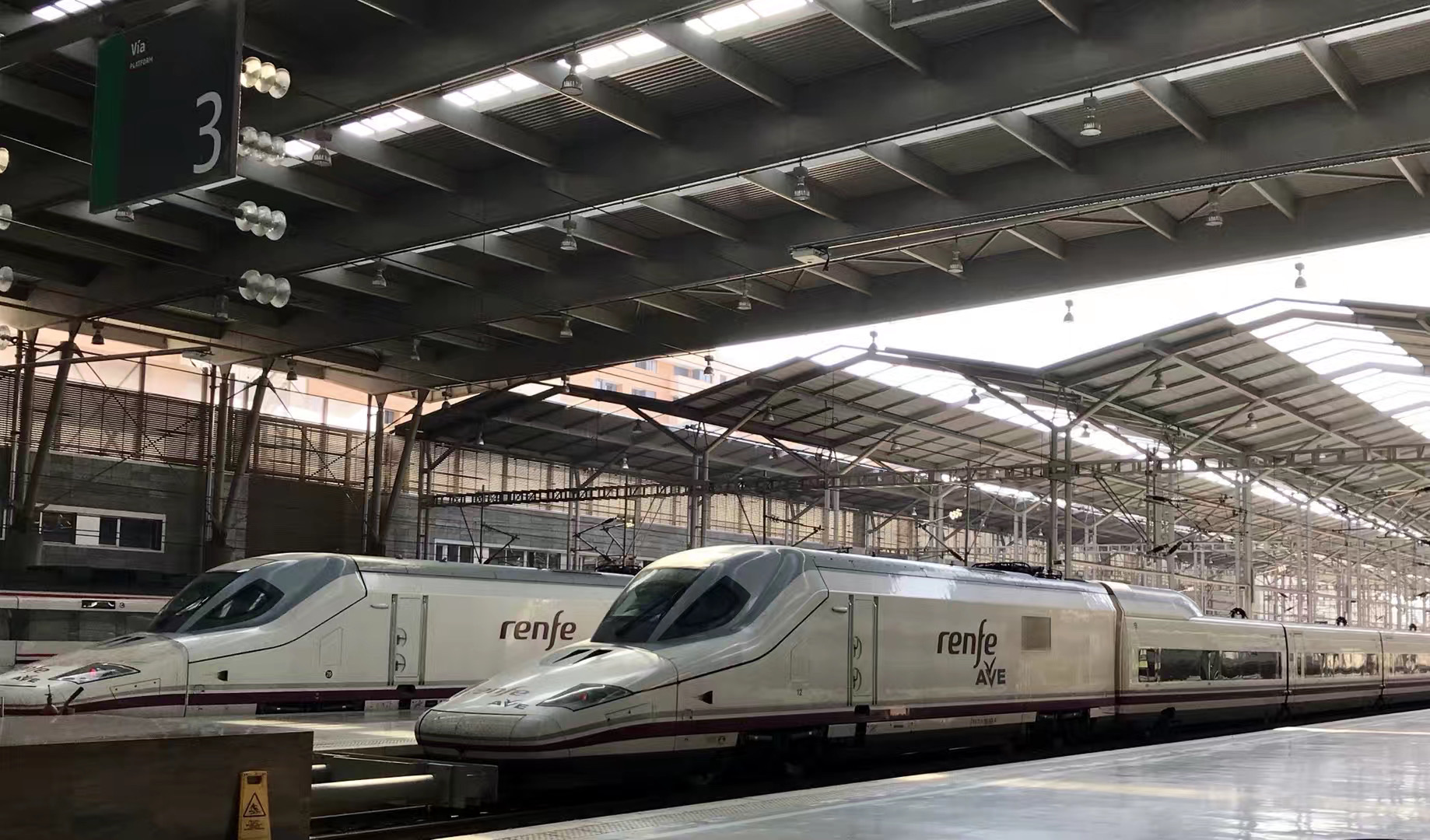 2020atocha railroad station (estacion atocha)游玩攻略,指示非常的