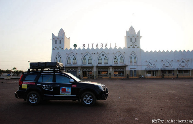 驾穿越亚欧非61国(布基纳法索前往科特迪瓦)