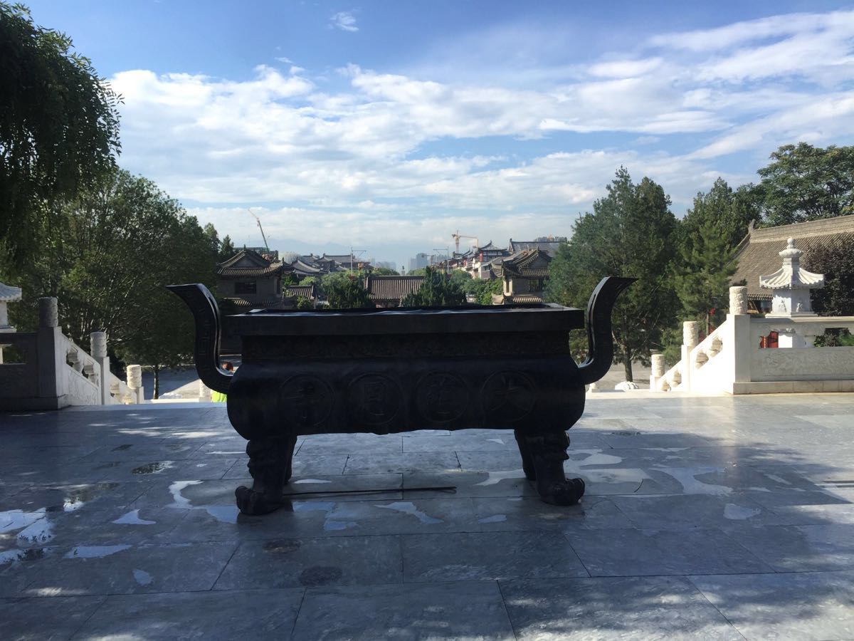 携程攻略】西安大雁塔景点,大慈恩寺绝对是我见过最具有号召力的寺庙