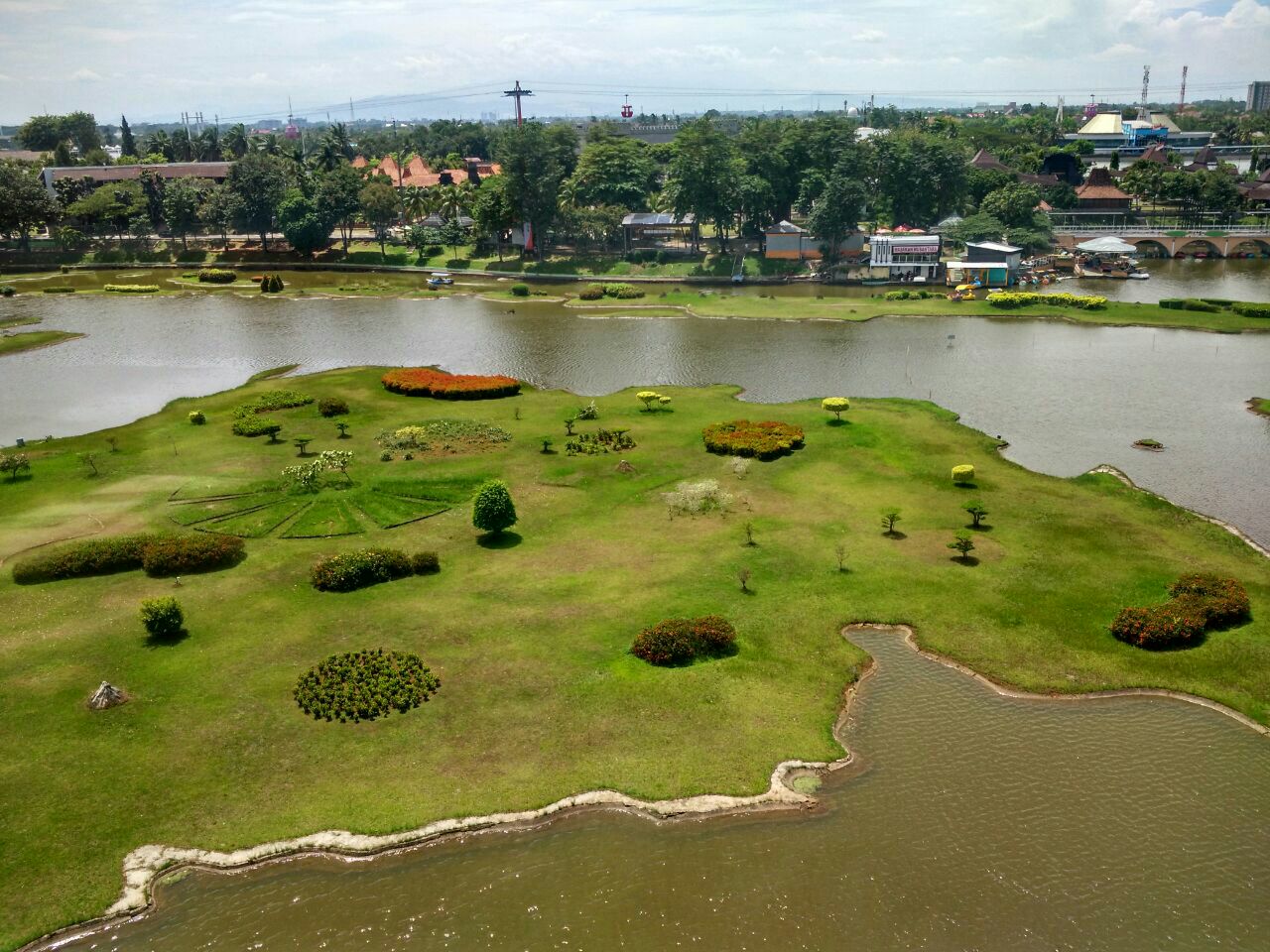 雅加达印尼缩影公园好玩吗,雅加达印尼缩影公园景点怎么样_点评_评价