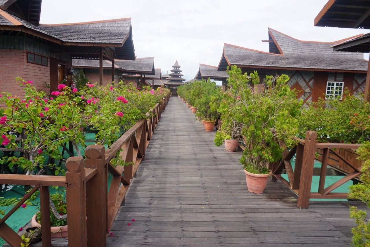 马布岛西巴丹水上屋 (马布尔岛) - Sipadan Water Village Resort Mabul Island - 9条旅客点评