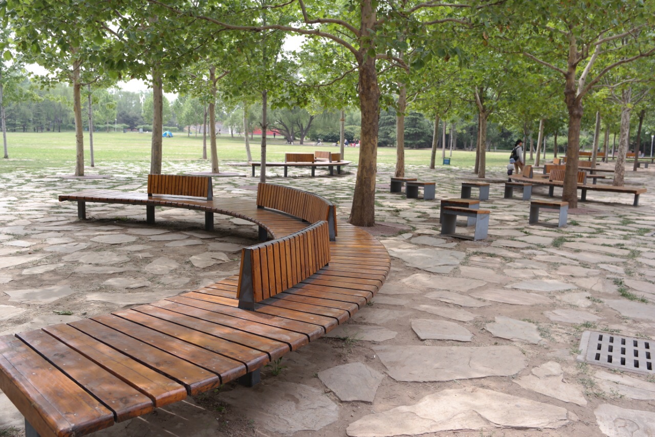北京海淀这个小区空地变身口袋公园，如何确保改造满足居民需求？_京报网