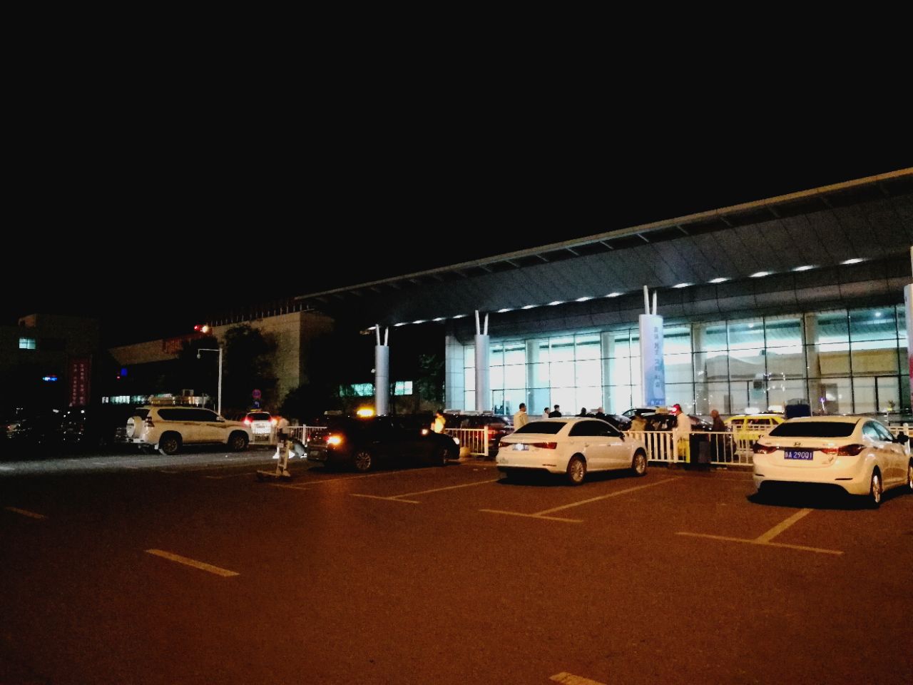 地窝堡机场夜间图片