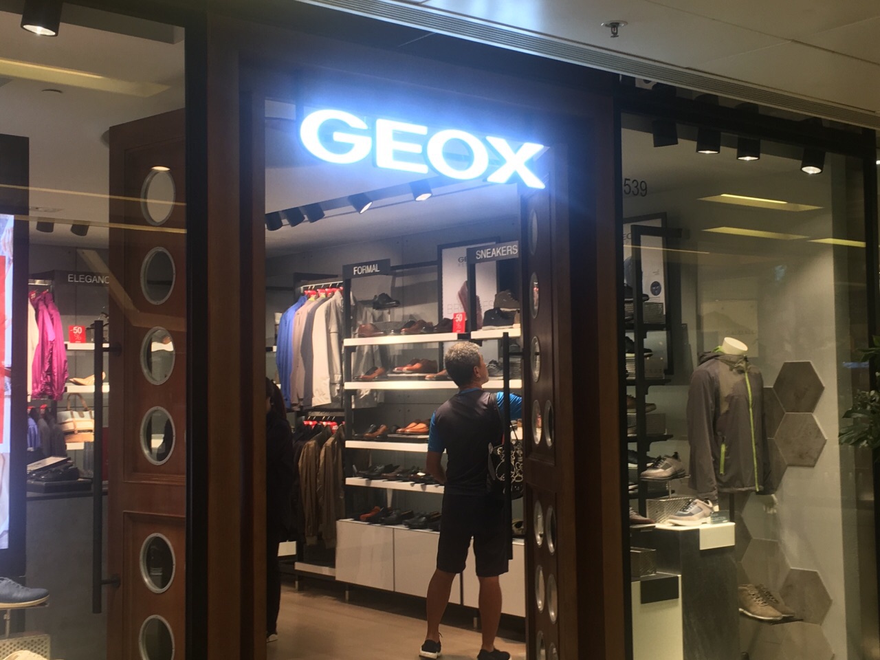 geox深圳门店图片