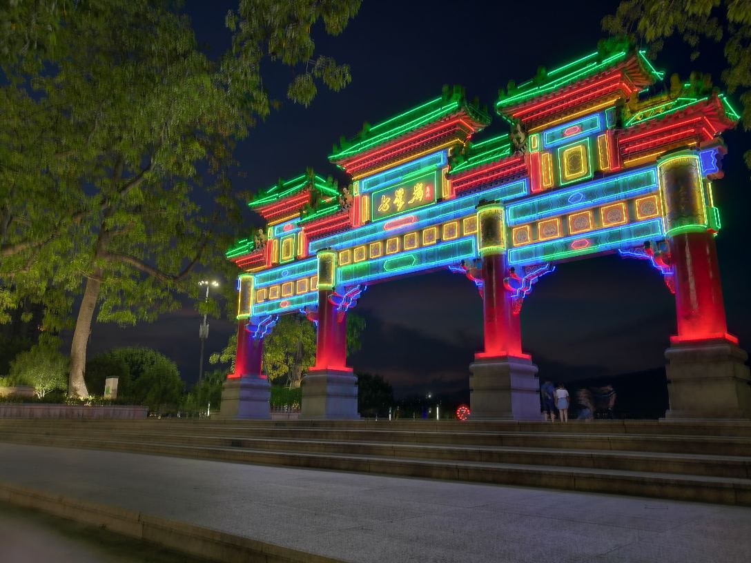 肇庆七星岩牌坊广场音乐喷泉好玩吗,肇庆七星岩牌坊广场音乐喷泉景点